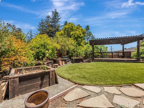 2578 Ridge Crest Ct., Castro Valley CA 94546