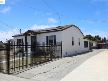 680 Sunset BLVD