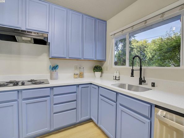4022 Wilson Ln, Concord CA 94521