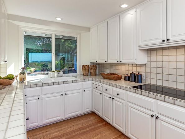 600 Westridge Drive, Portola Valley CA 94028