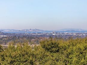 600 Westridge Drive, Portola Valley CA 94028