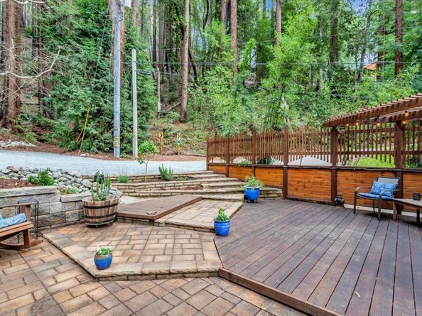325 Ridge Drive, Boulder Creek CA 95006