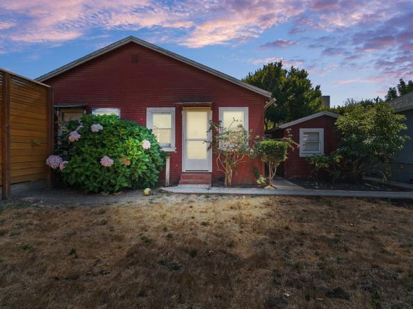 204 Hollister, Capitola CA 95010