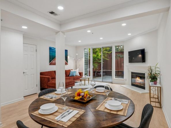 600 Willow Road 8, Menlo Park CA 94025