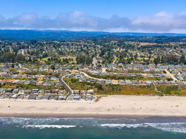 355 Village Creek Road, Aptos CA 95003