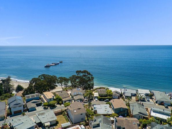 355 Village Creek Road, Aptos CA 95003