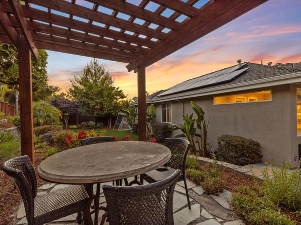 129 Dover Street, Los Gatos CA 95032