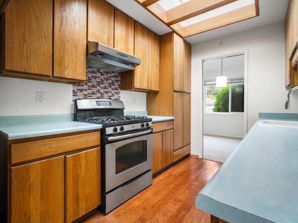 2405 Whitman Way, San Bruno CA 94066