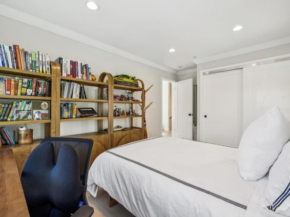 546 Oxford Avenue, Palo Alto CA 94306