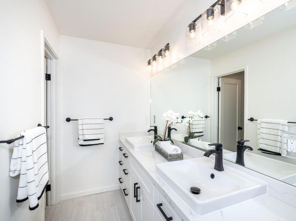 505 Cypress Point Drive 245, Mountain View CA 94043