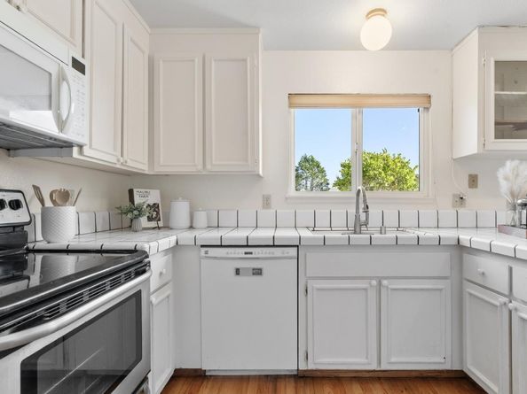 128 McMillan Drive, Santa Cruz CA 95060