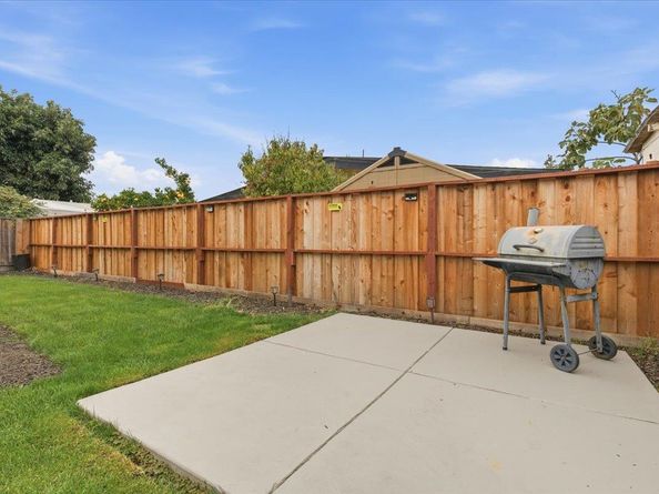 2627 Naples Street, Hayward CA 94545