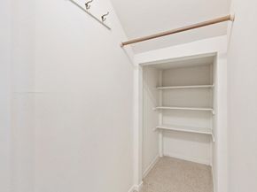 900 Los Robles Avenue, Palo Alto CA 94306