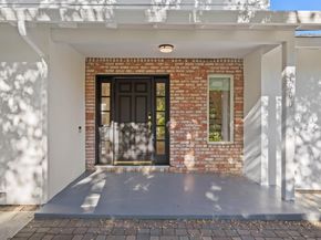 900 Los Robles Avenue, Palo Alto CA 94306