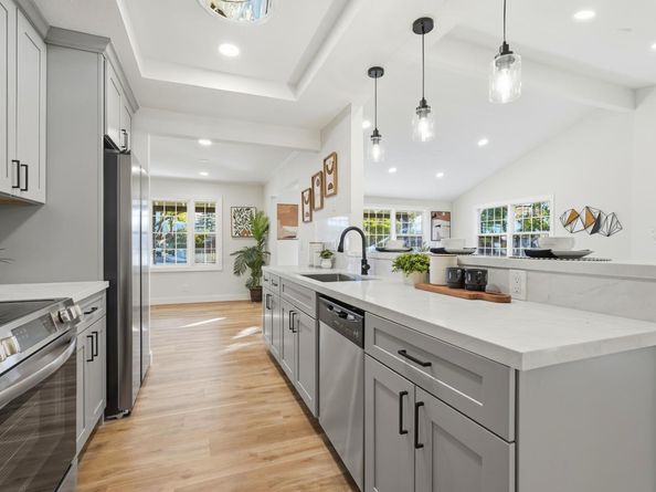 605 Corliss Way, Campbell CA 95008