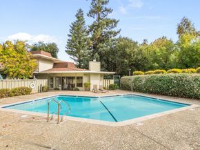 1070 Mercedes Avenue 24, Los Altos CA 94022