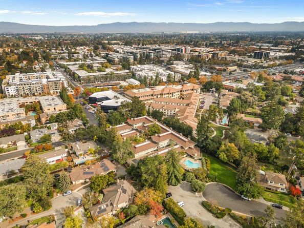 1070 Mercedes Avenue 24, Los Altos CA 94022