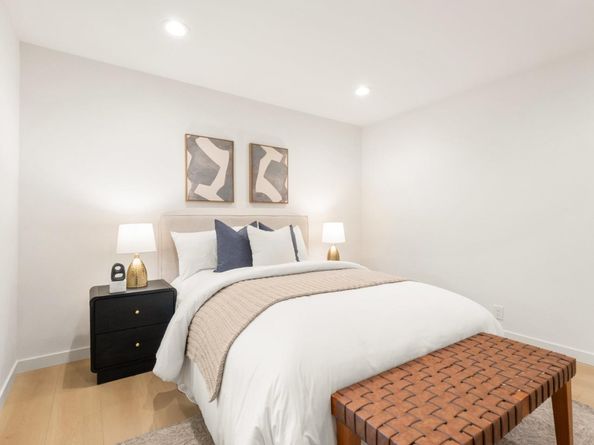 1070 Mercedes Avenue 24, Los Altos CA 94022