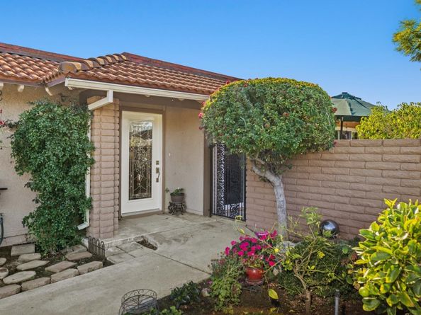 3147 Via Vista B, Laguna Woods CA 92637