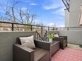 222 8th Avenue 306, San Mateo CA 94401