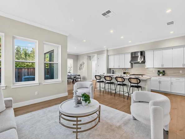 105 Hildebrand Drive, Los Gatos CA 95032