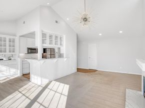 20 Willow Road 26, Menlo Park CA 94025