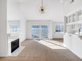 20 Willow Road 26, Menlo Park CA 94025