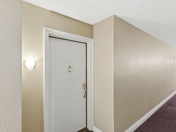 35 W 20th Avenue 109, San Mateo CA 94403