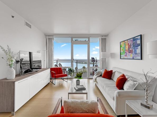 501 Beale Street 10B, San Francisco CA 94105
