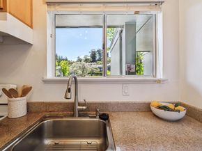 4004 Farm Hill 303, Redwood City CA 94061