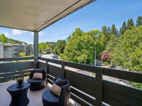 4004 Farm Hill 303, Redwood City CA 94061