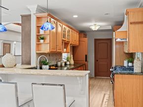 216 Bloomfield Road, Burlingame CA 94010