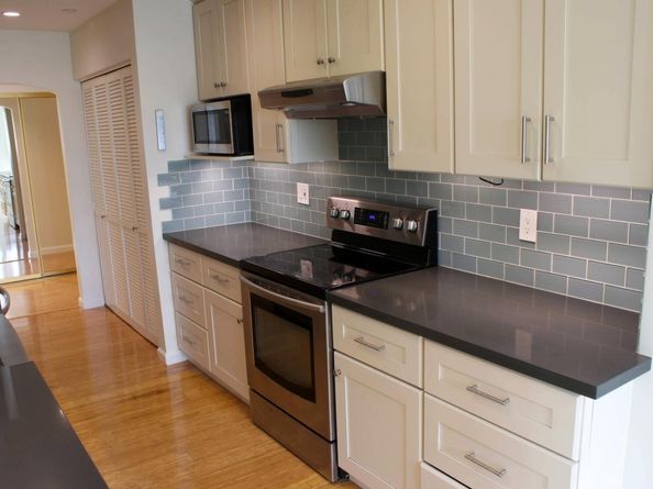 1110 Bayswater Avenue 105, Burlingame CA 94010