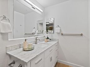 1 Laurel 102, San Carlos CA 94070
