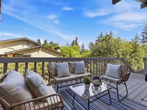 1350 Trinity Drive, Menlo Park CA 94025