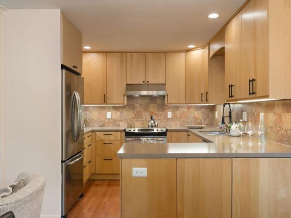 374 Union Avenue E, Campbell CA 95008