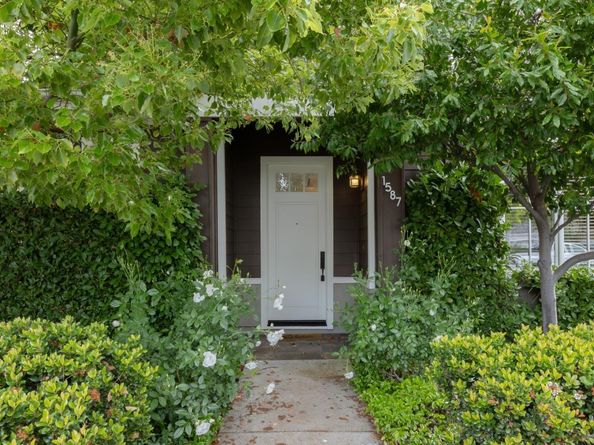 1587 Kentfield Avenue, Redwood City CA 94061