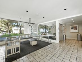 932 Peninsula Avenue 406, San Mateo CA 94401