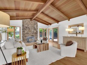 18967 Palo Oaks Court, Saratoga CA 95070