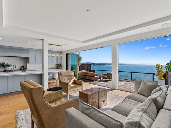 108 Grove Lane, Capitola CA 95010