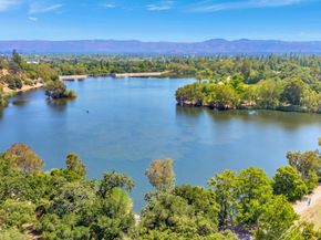 105 Strathmore Place, Los Gatos CA 95032