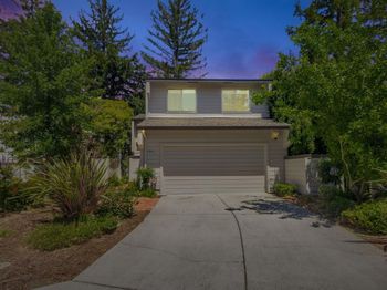 105 Strathmore Place