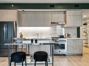 188 W Saint James Street 11817, San Jose CA 95110