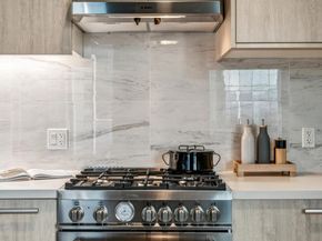 188 W Saint James Street 11817, San Jose CA 95110