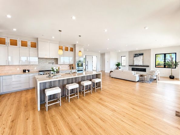 685 Upland Road, Redwood City CA 94062
