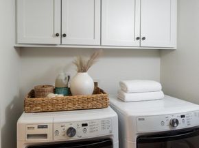 1331 Hoover Street, Menlo Park CA 94025