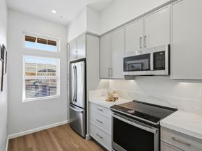 332 Crescent Court, Brisbane CA 94005