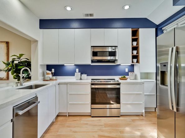 903 Sunrose Terrace 103, Sunnyvale CA 94086