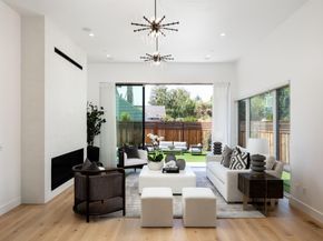 1686 Parkhills Avenue, Los Altos CA 94024