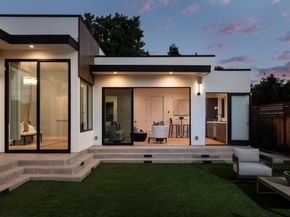 1686 Parkhills Avenue, Los Altos CA 94024